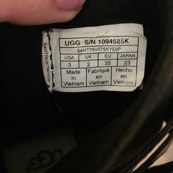 Ugg Girls Black Ankle Boots with Leather Bow Size 3 - Picture 3 of 7